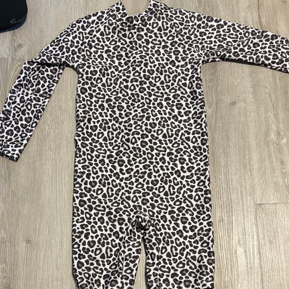 Current Tyed Leopard Print Kids Rashguard - Picture 1 of 2